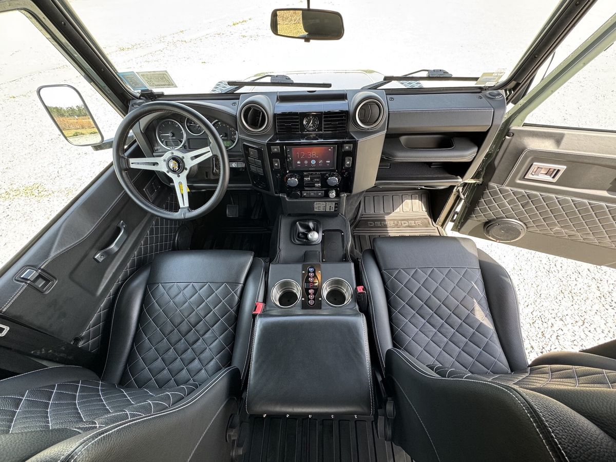 2021 Land Rover Defender 110 Soft Top