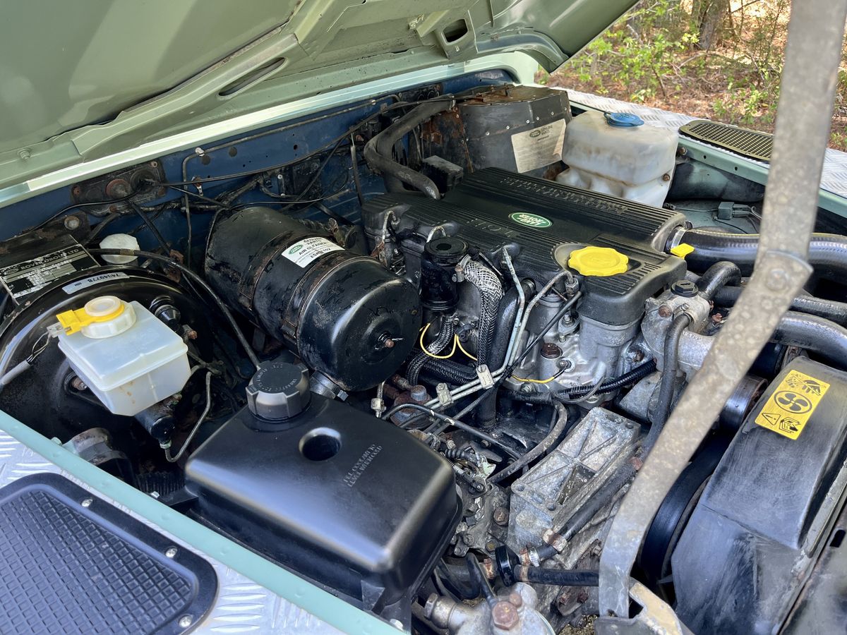 1997 Land Rover Defender 90 Hue 166