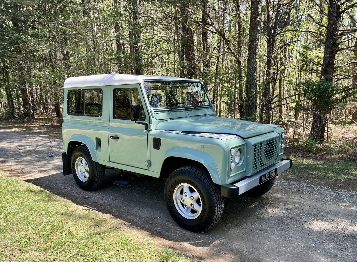  Land Rover Defender
