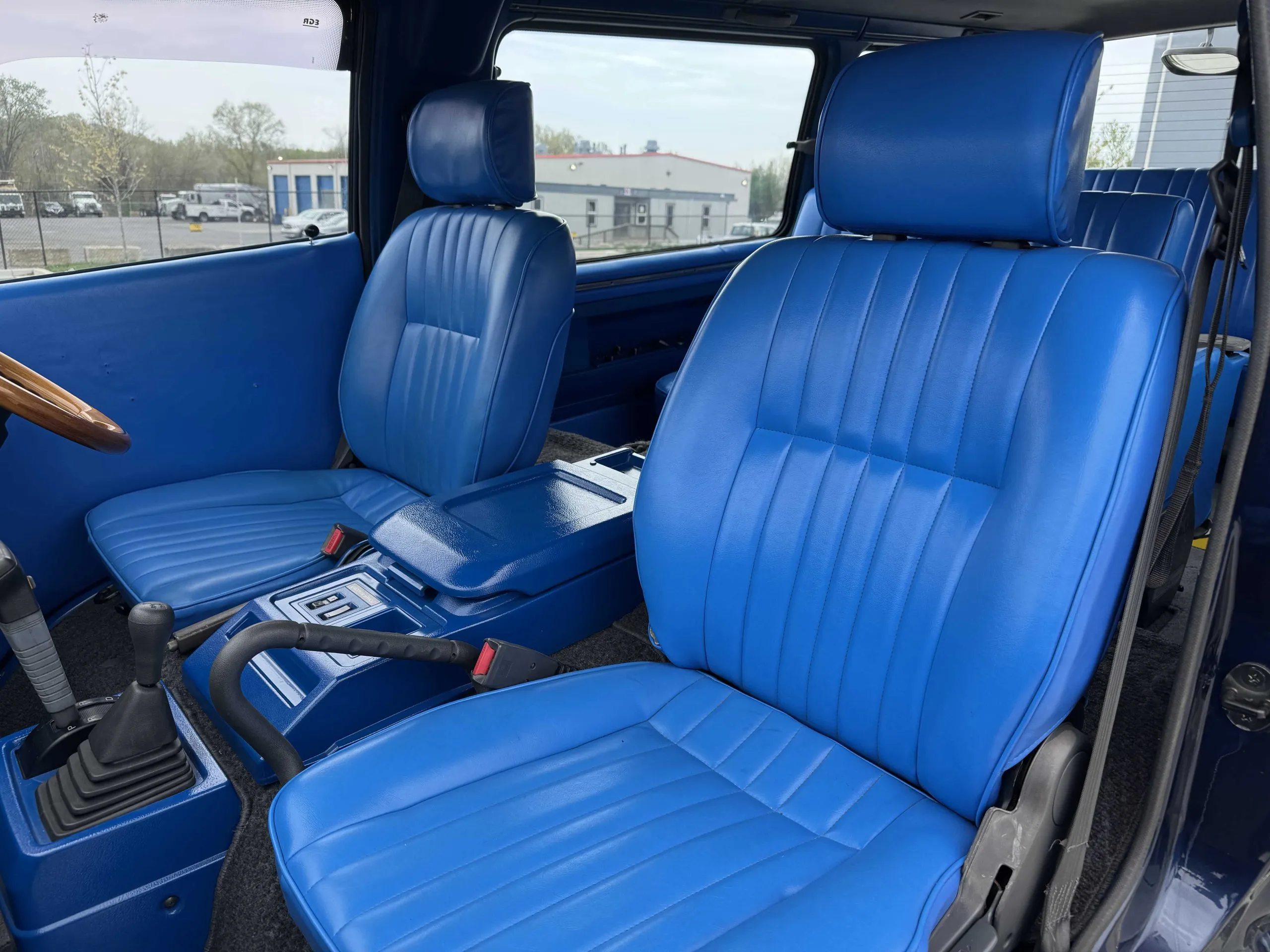 Lifted 1993 Mitsubishi Delica L300