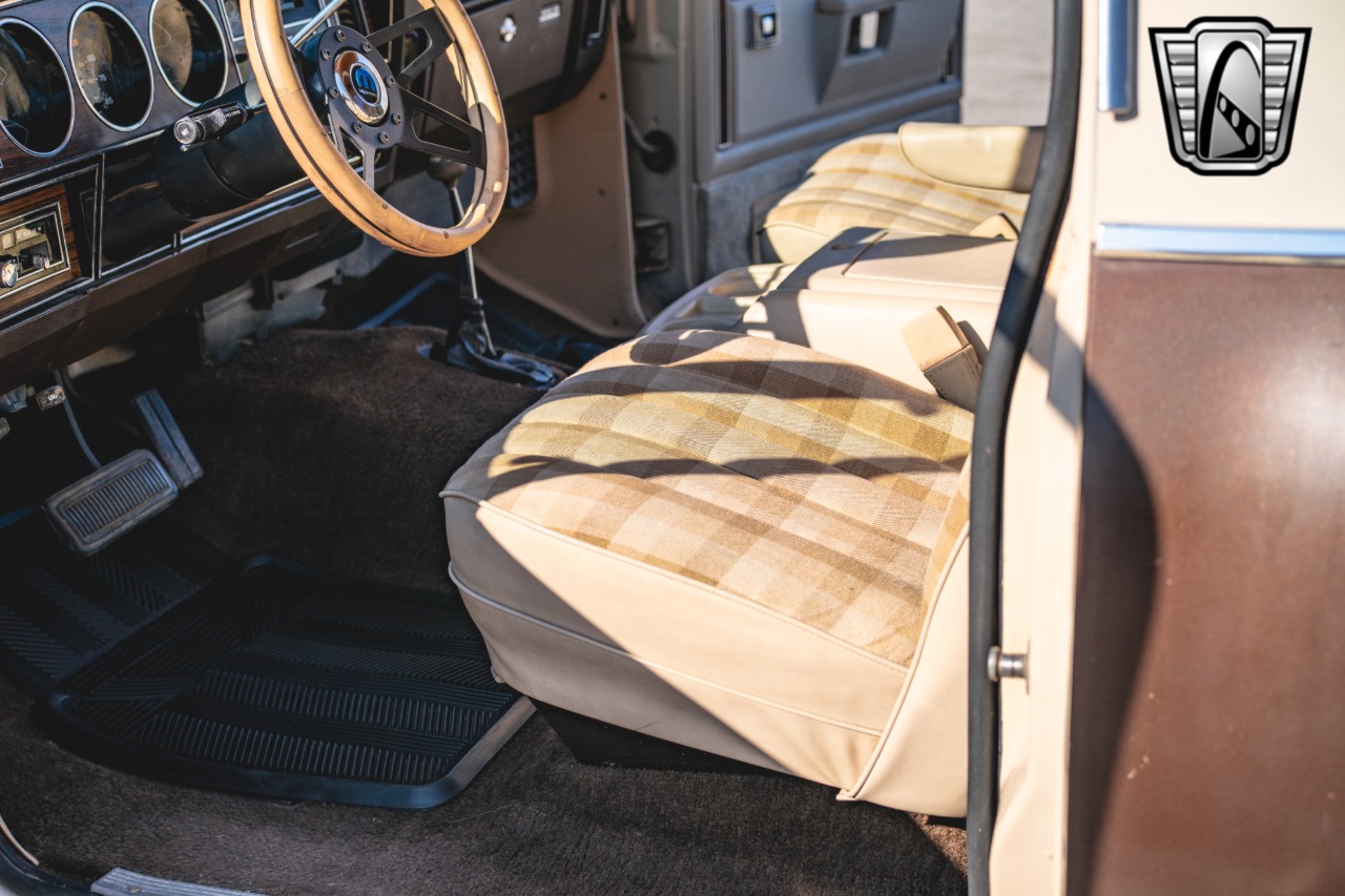1983 Dodge Ramcharger SE Prospector