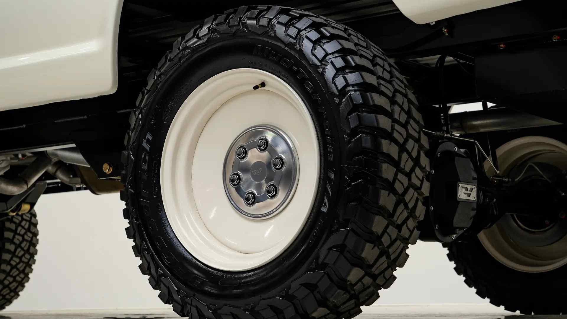 Velocity Heritage Series 1972 Ford F-250