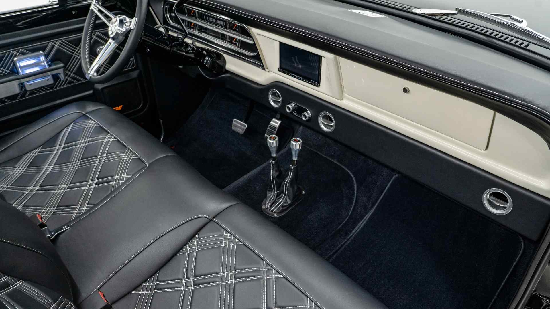 Velocity Heritage Series 1972 Ford F-250