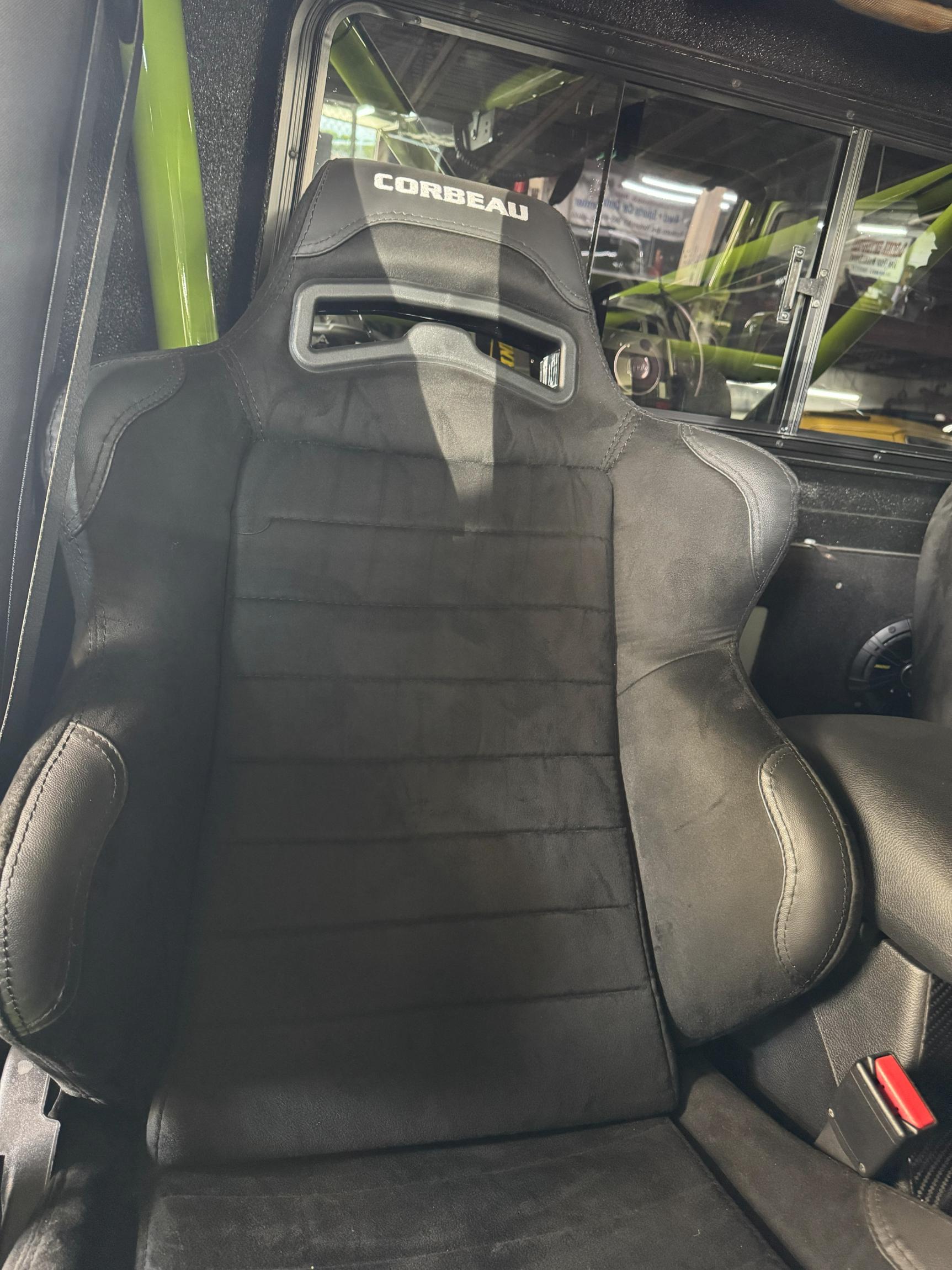 Heavily-Modified 2013 Jeep Wrangler JK8 Conversion 4×4