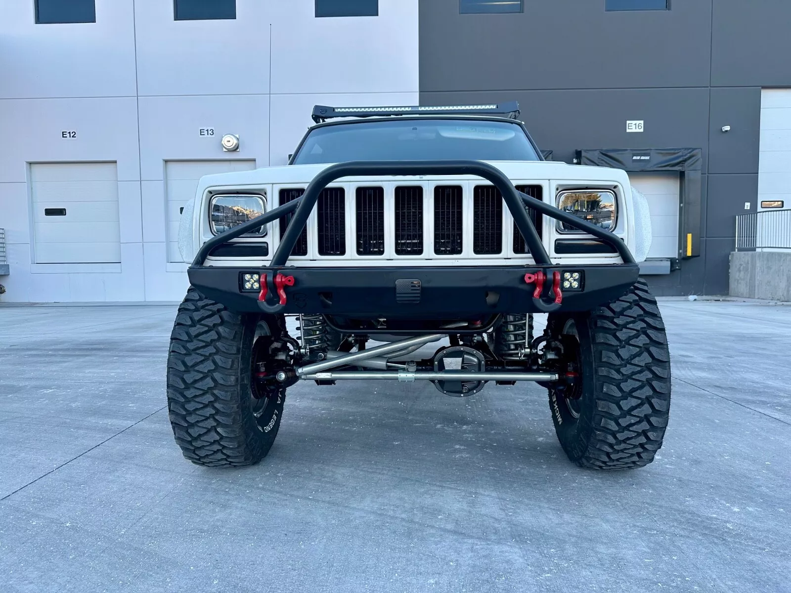 2000 Jeep Cherokee XJ Restomod - 2