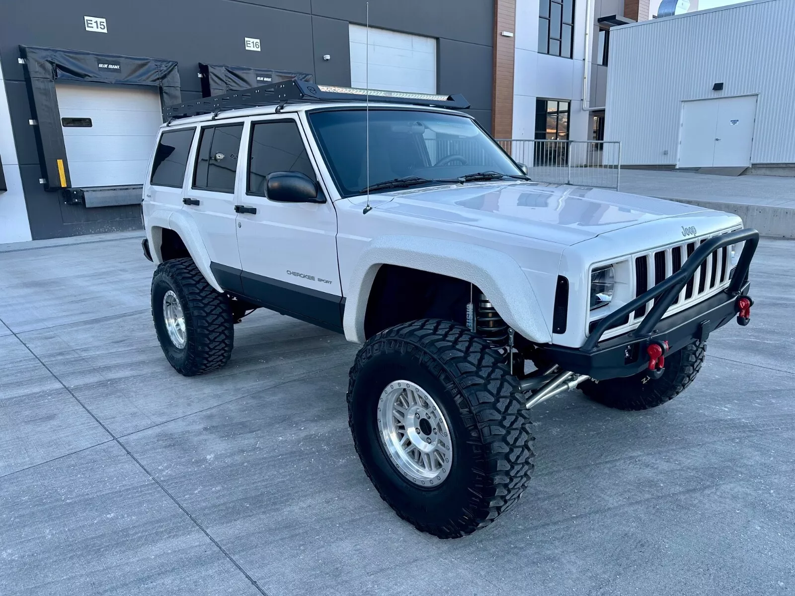 2000 Jeep Cherokee XJ Restomod