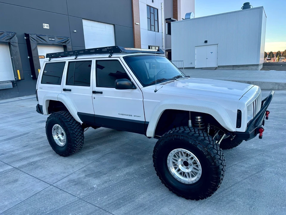 2000 Jeep Cherokee XJ Restomod