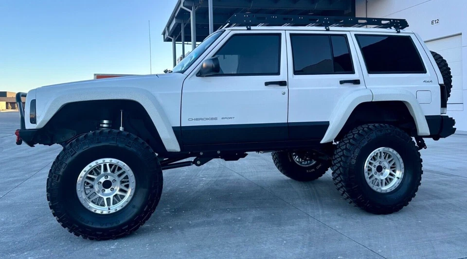2000 Jeep Cherokee XJ Restomod