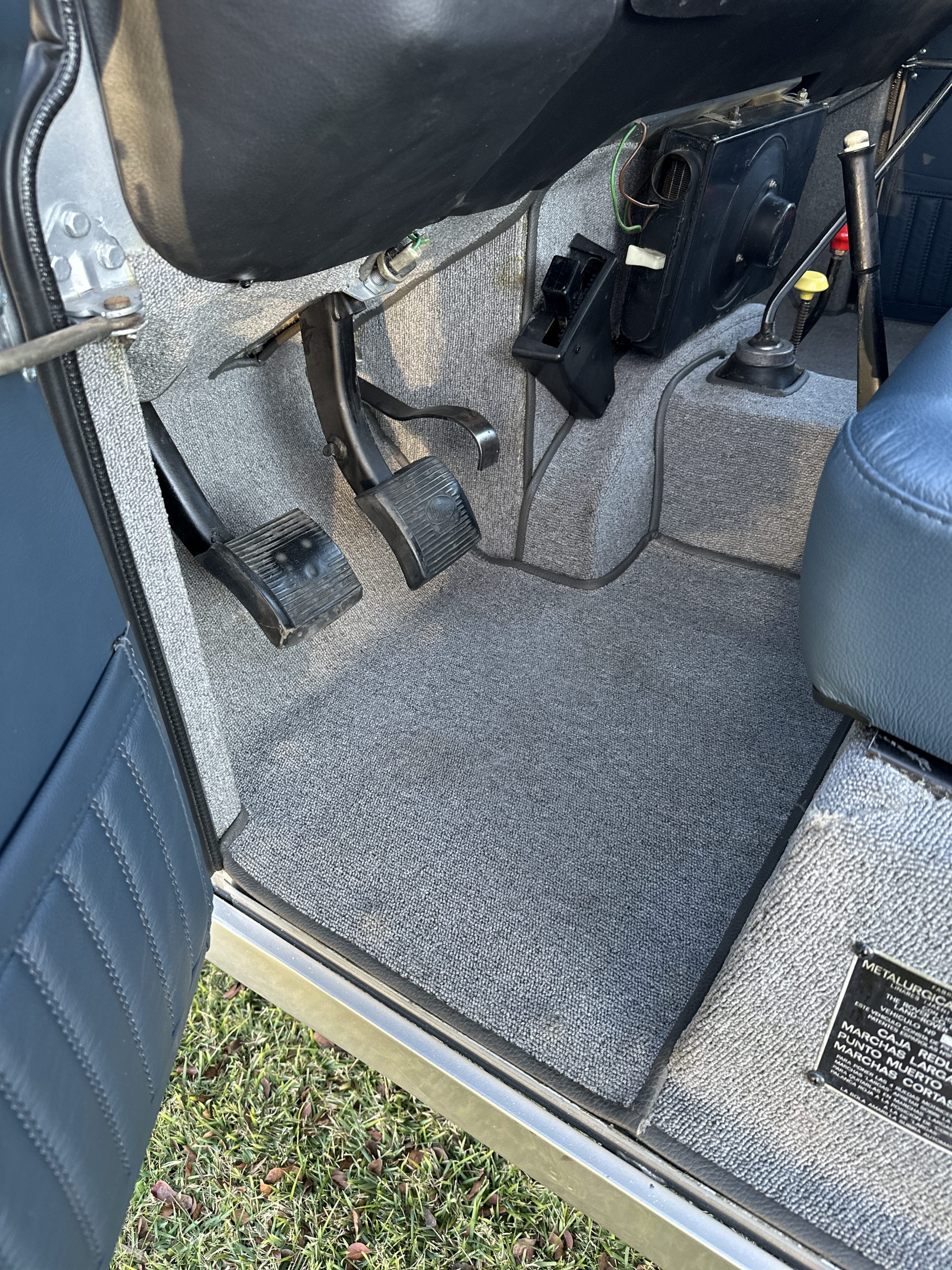 1980 Land Rover Series III 88 Santana