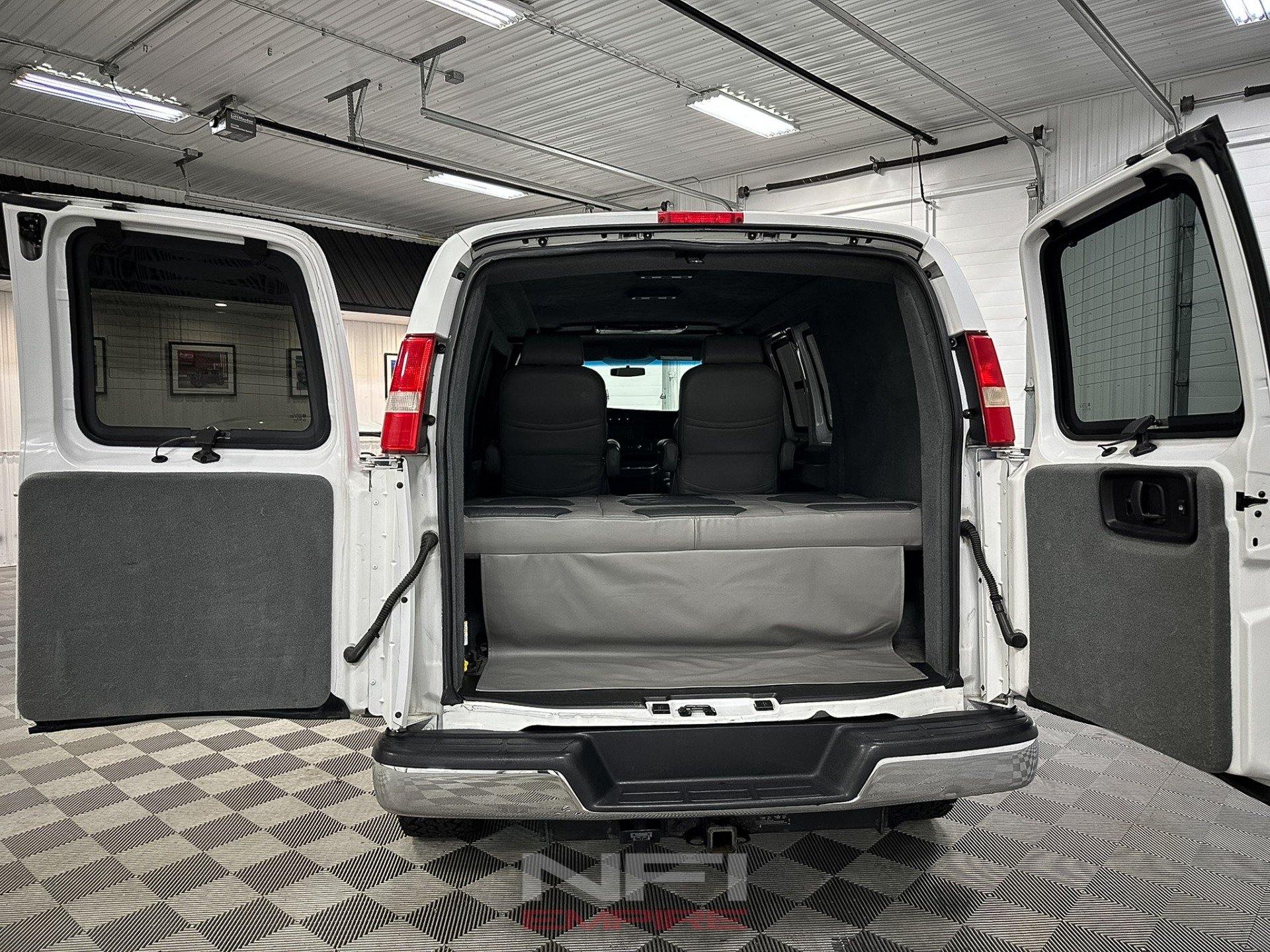 2015 Chevrolet Express 3500 4x4