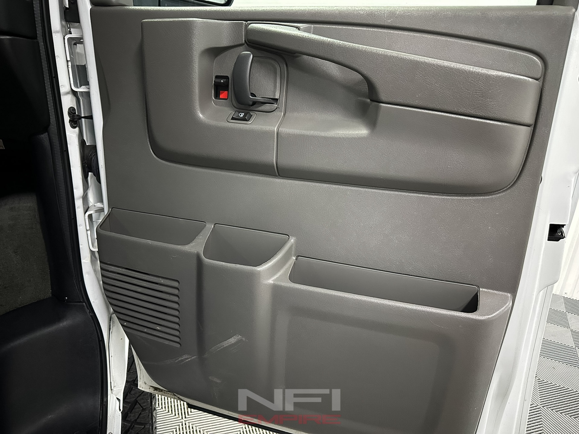 2015 Chevrolet Express 3500 4x4