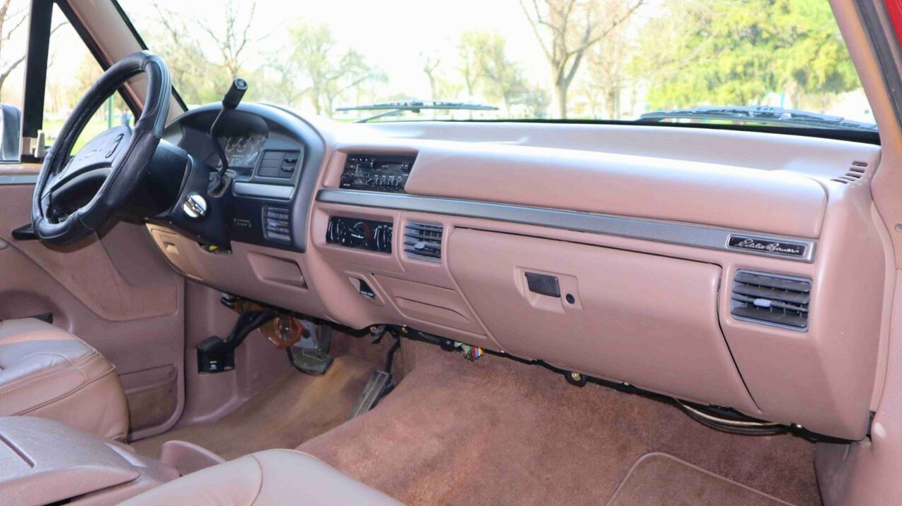1992 Ford Bronco Eddie Bauer 4×4