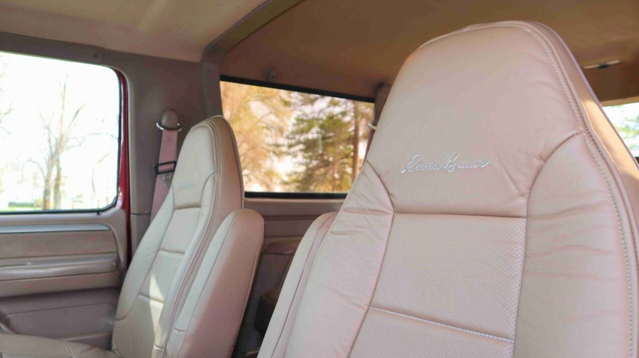 1992 Ford Bronco Eddie Bauer 4×4