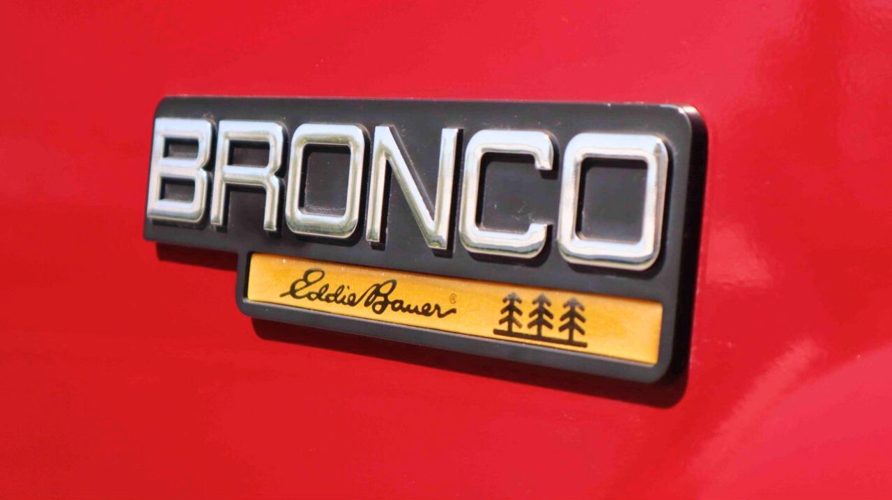 1992 Ford Bronco Eddie Bauer 4×4