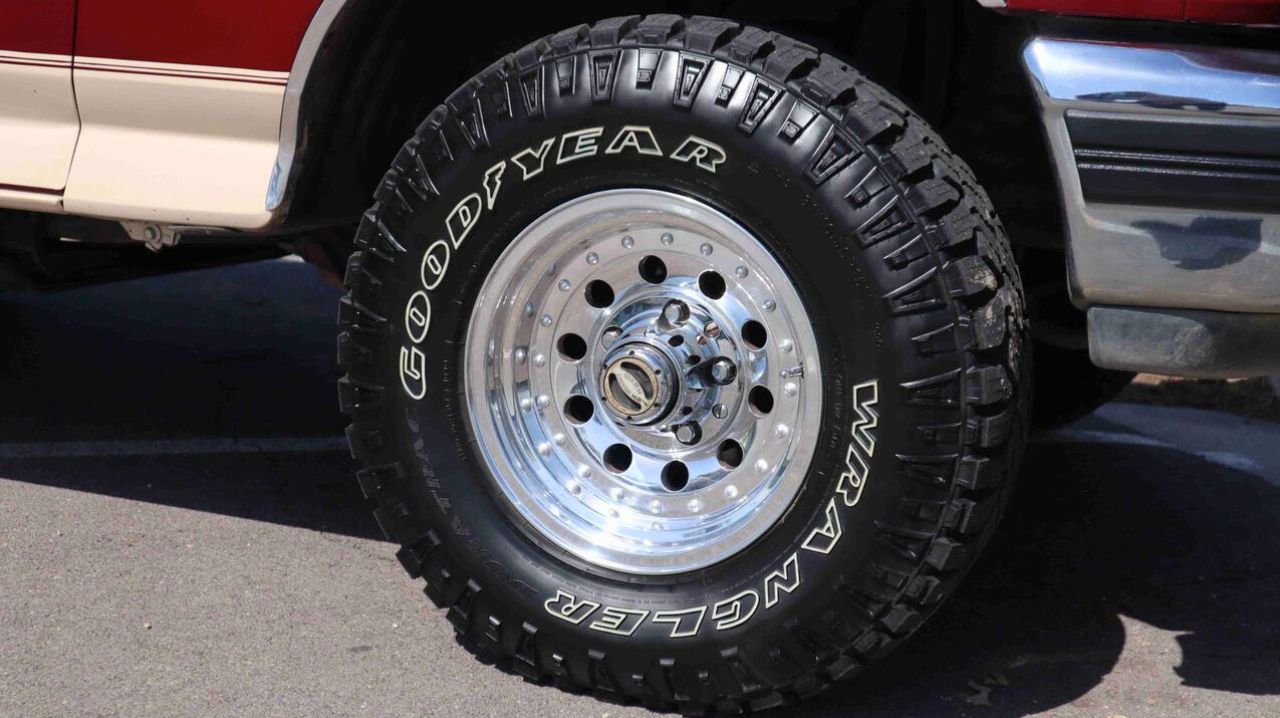 1992 Ford Bronco Eddie Bauer 4×4