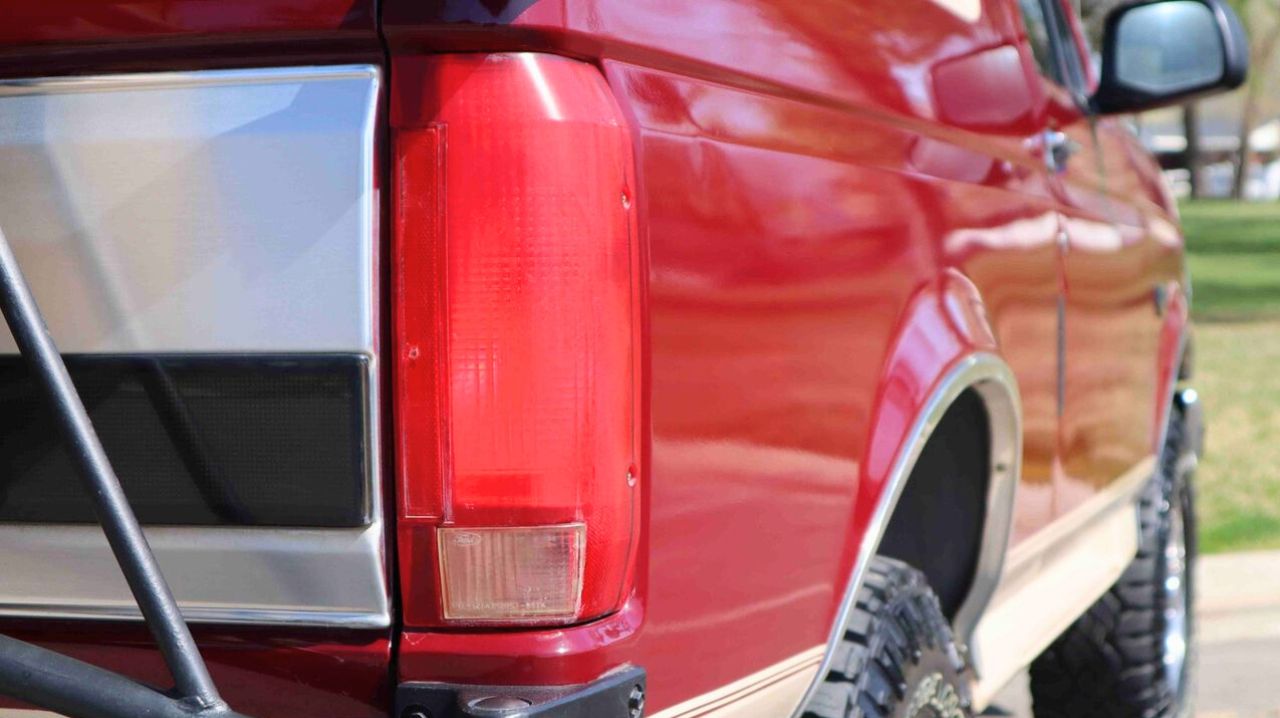 1992 Ford Bronco Eddie Bauer 4×4