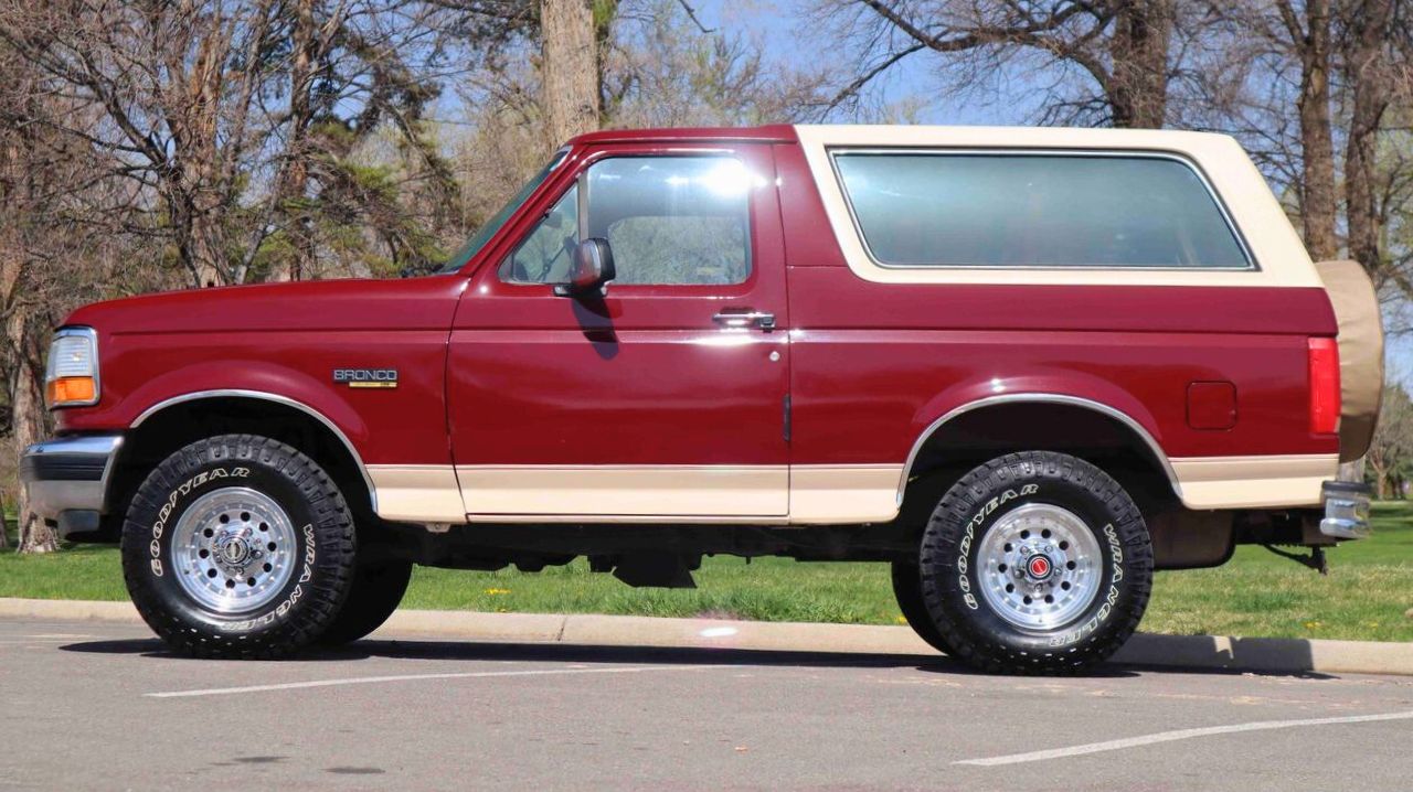 1992 Ford Bronco Eddie Bauer 4×4