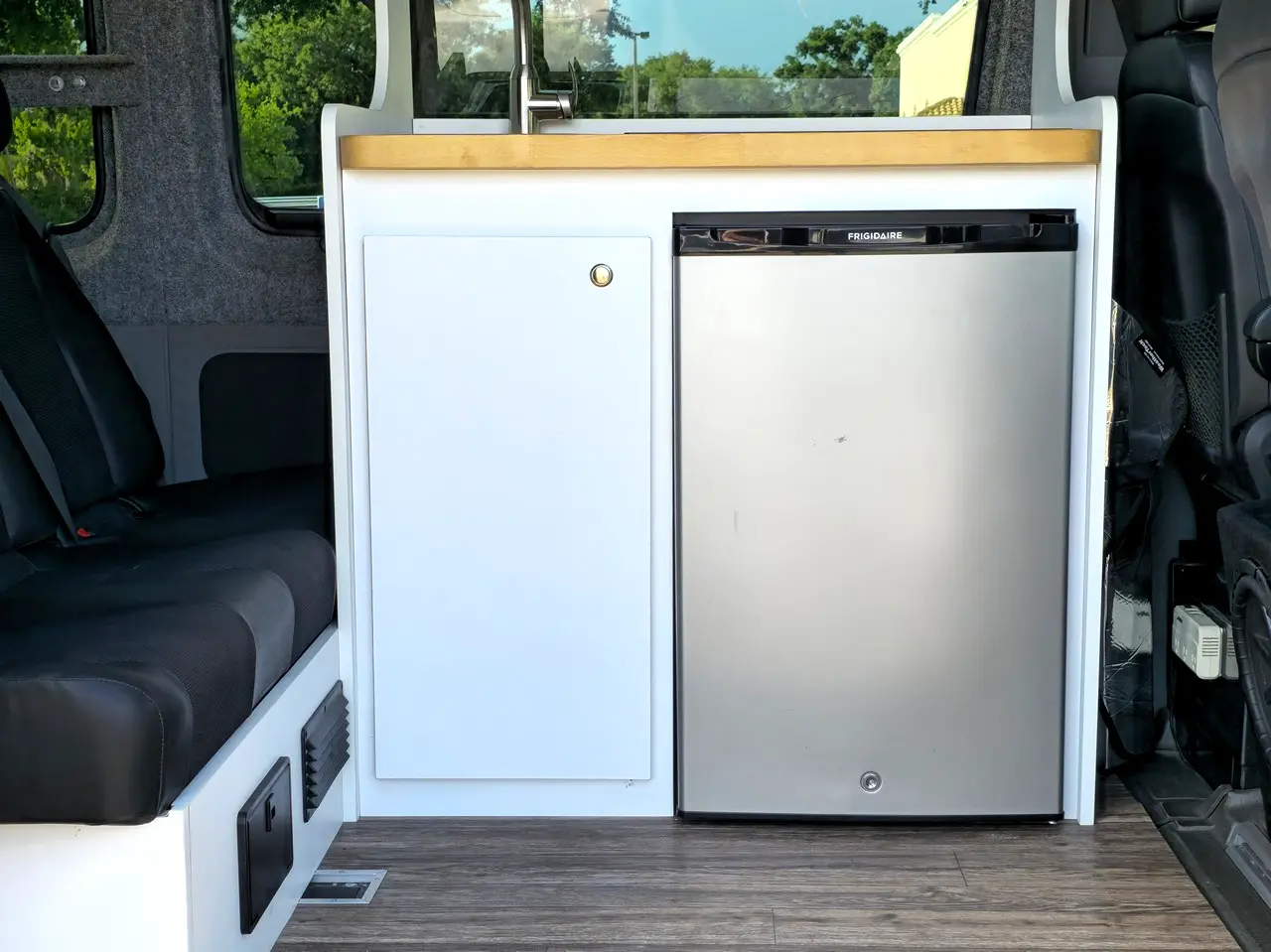 2014 Mercedes-Benz Sprinter 2500 High Roof