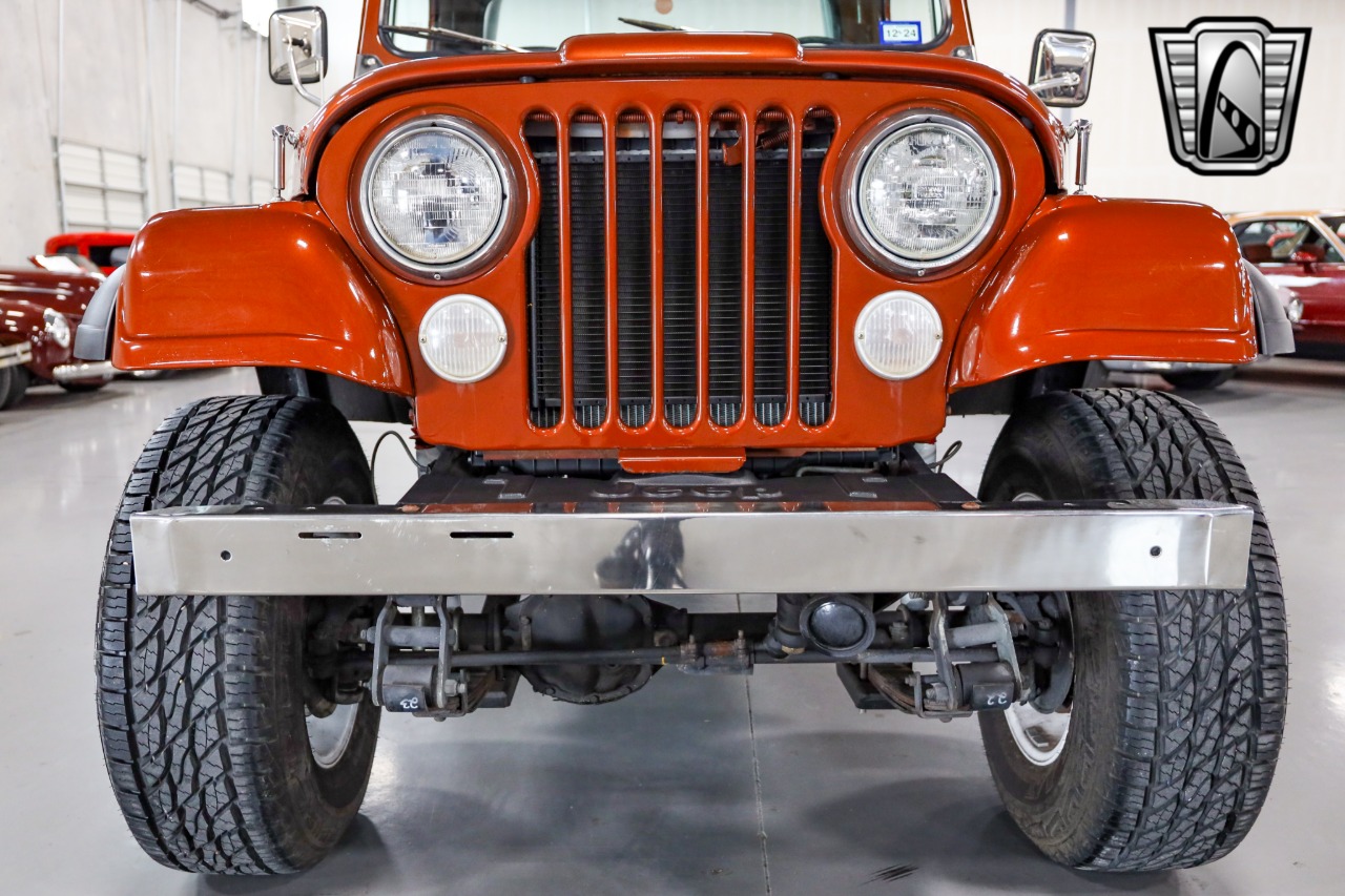 1982 Jeep CJ-8 Scrambler