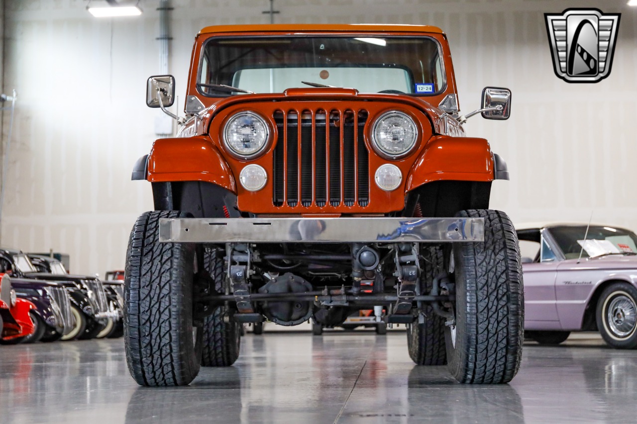 1982 Jeep CJ-8 Scrambler