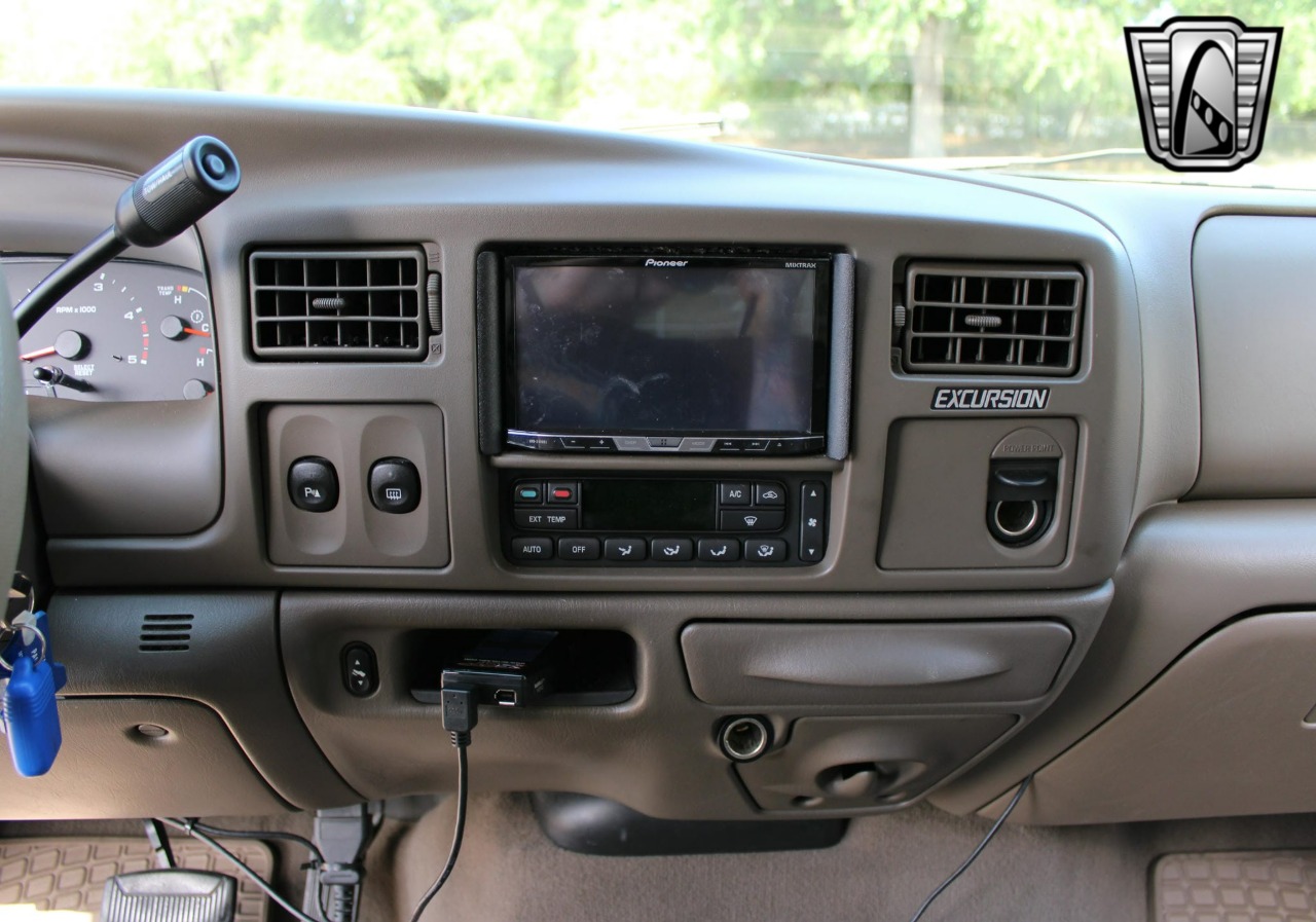 2003 Ford Excursion Limited