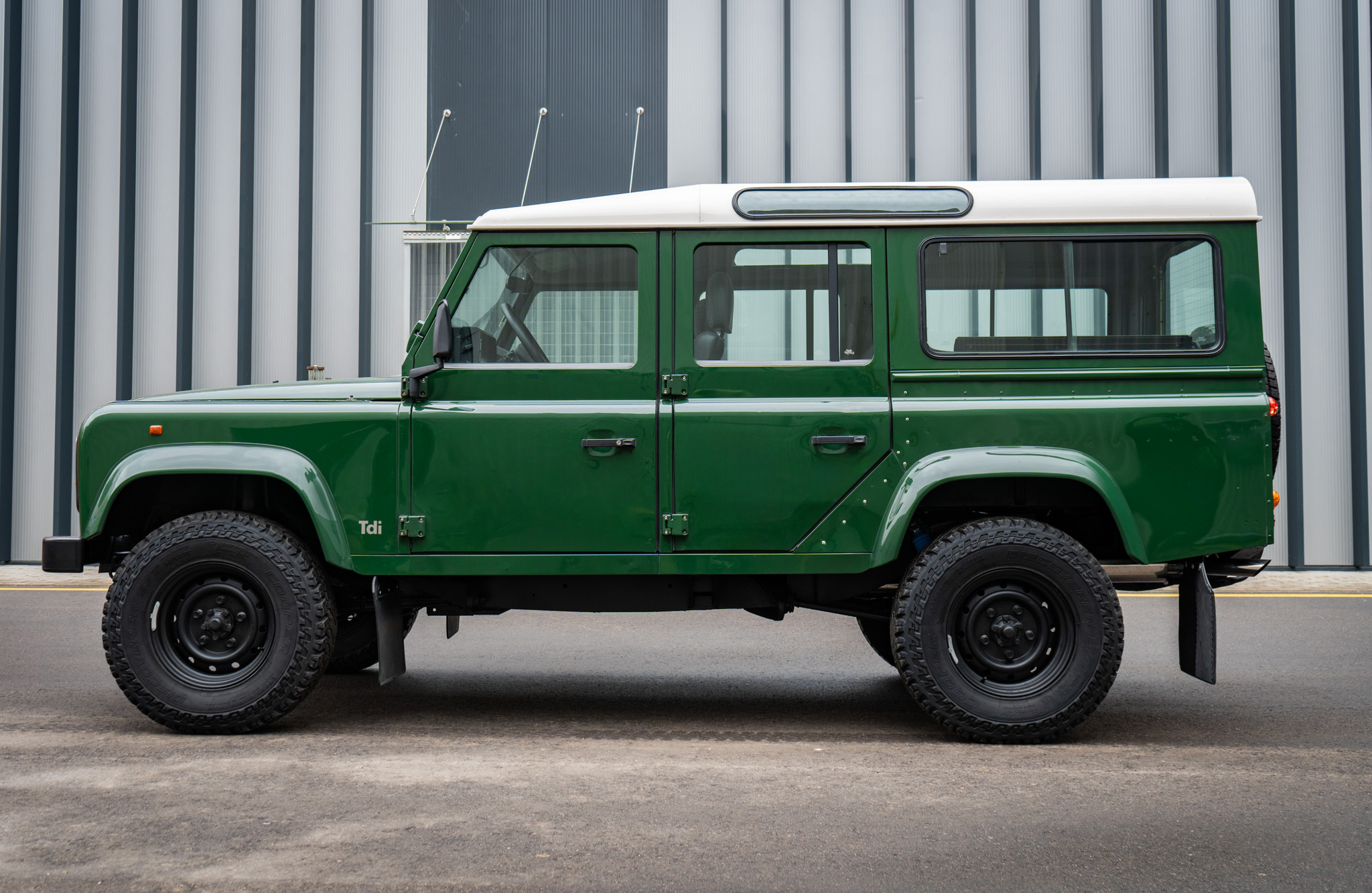 1996 Land Rover Defender D110 300TDI