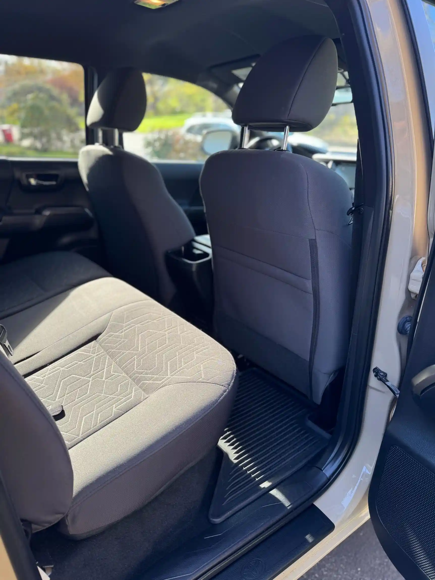 2016 Toyota Tacoma Double Cab TRD Sport - 4