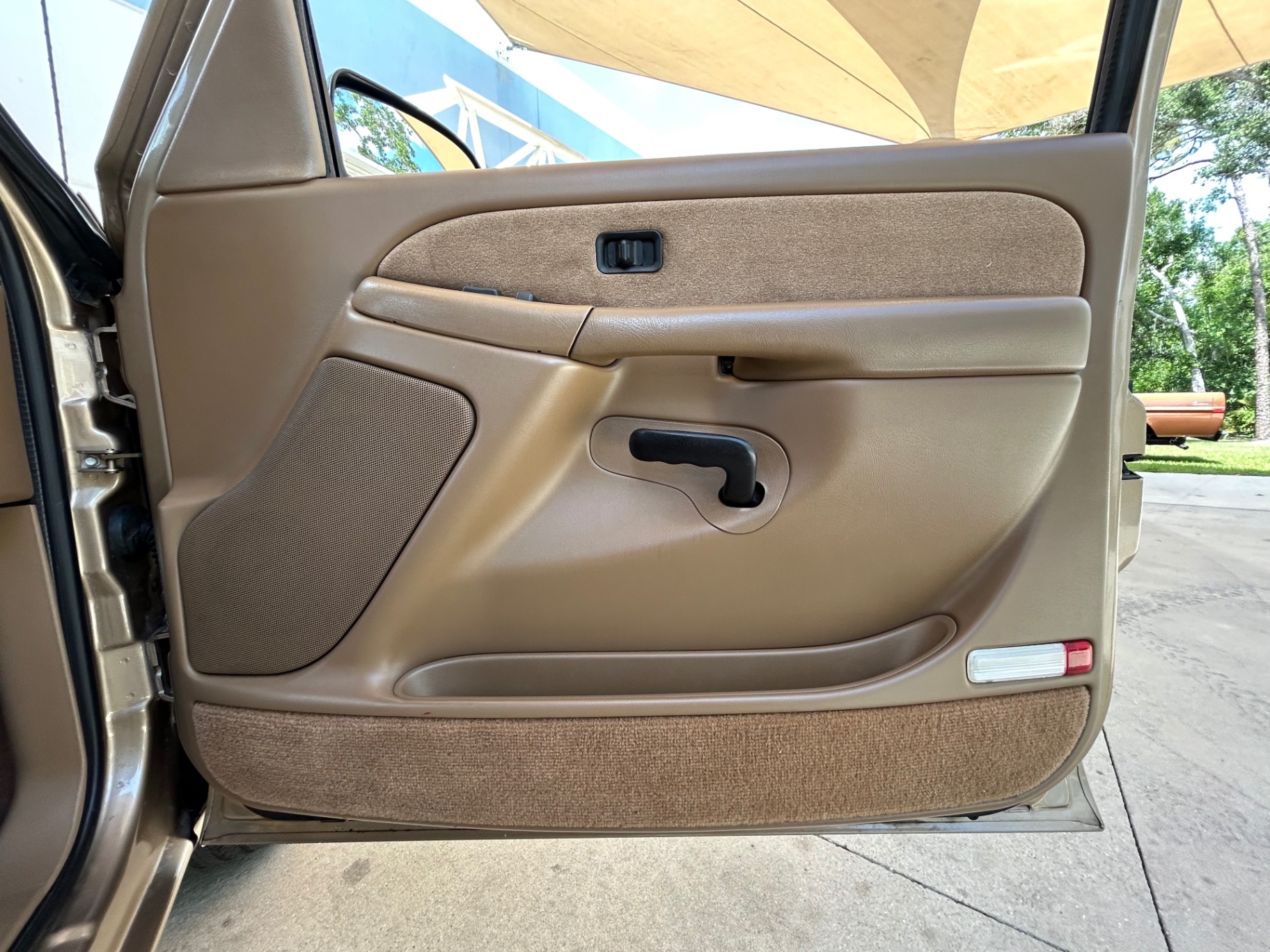 2000 Chevrolet Silverado 1500 LS