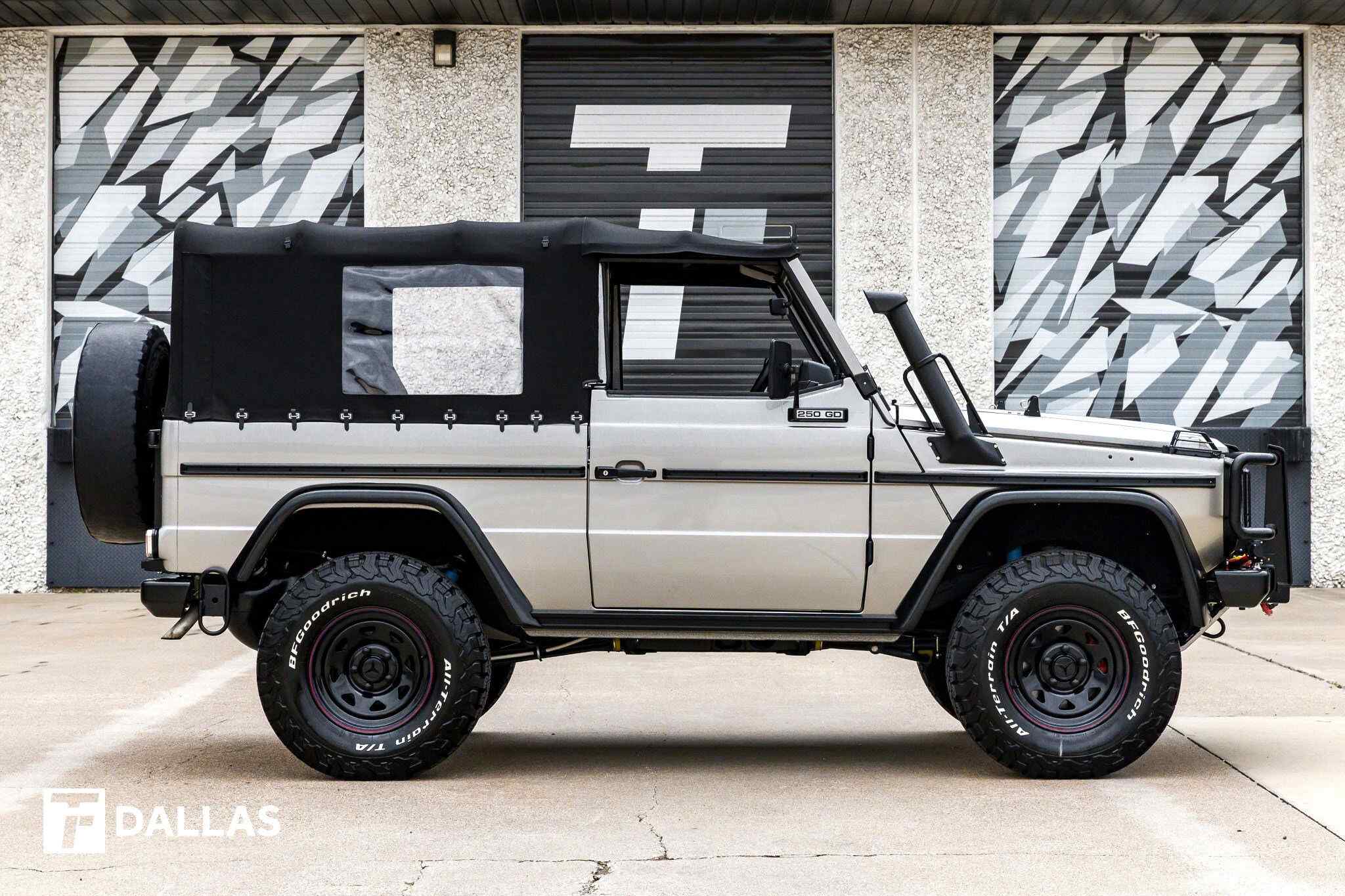 1990 Mercedes-Benz 250 GD
