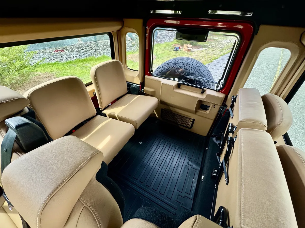 1993 Land Rover Defender 110 Station Wagon