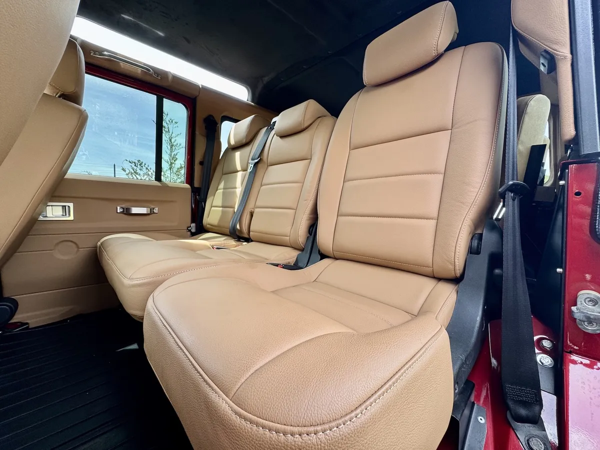 1993 Land Rover Defender 110 Station Wagon