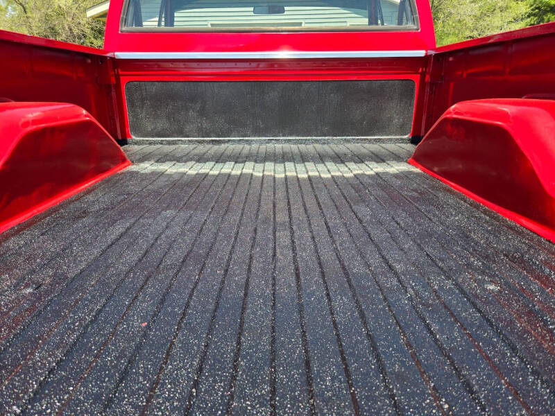 1985 Chevrolet C10 Custom Deluxe