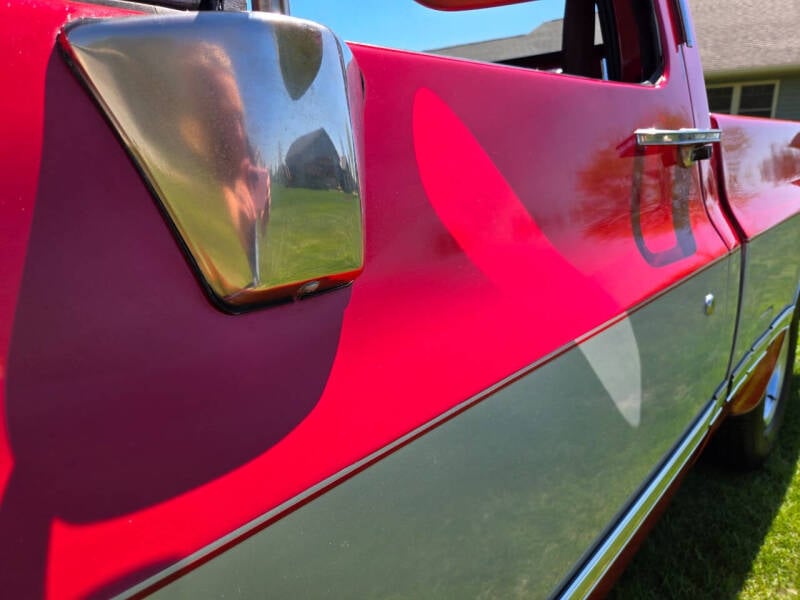 1985 Chevrolet C10 Custom Deluxe