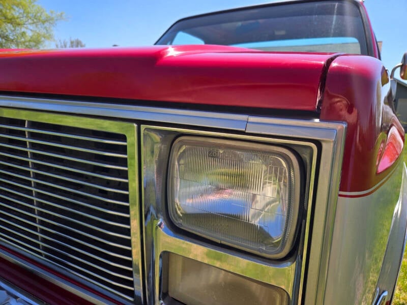 1985 Chevrolet C10 Custom Deluxe