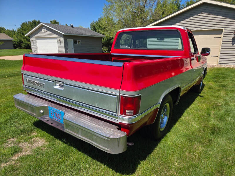 1985 Chevrolet C10 Custom Deluxe