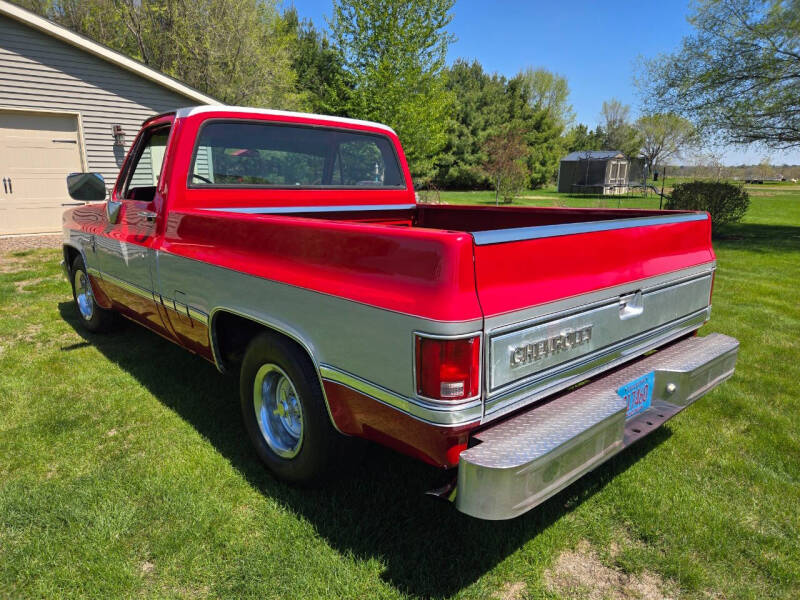 1985 Chevrolet C10 Custom Deluxe
