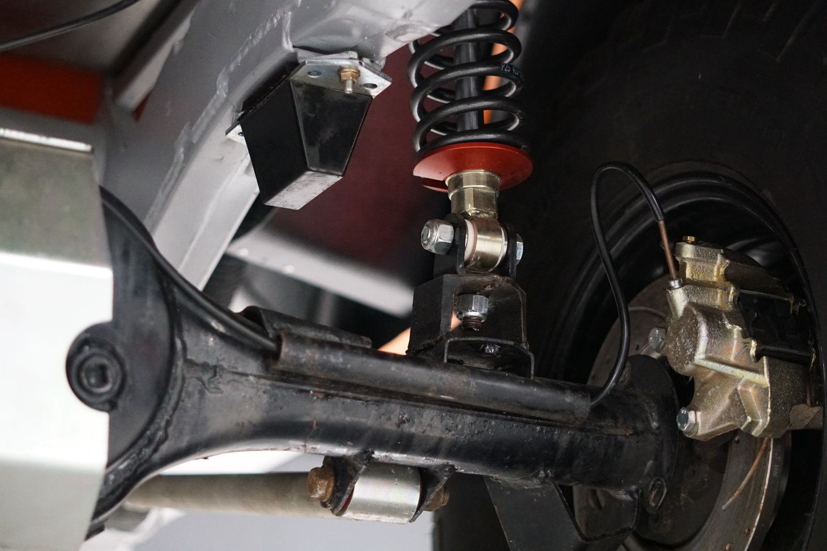 Sold: 2008 Land Rover Defender Bowler Tomcat