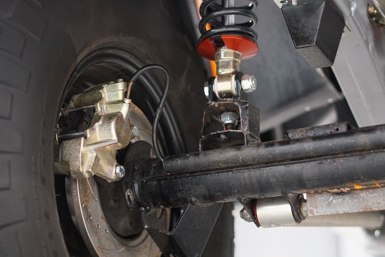 Sold: 2008 Land Rover Defender Bowler Tomcat