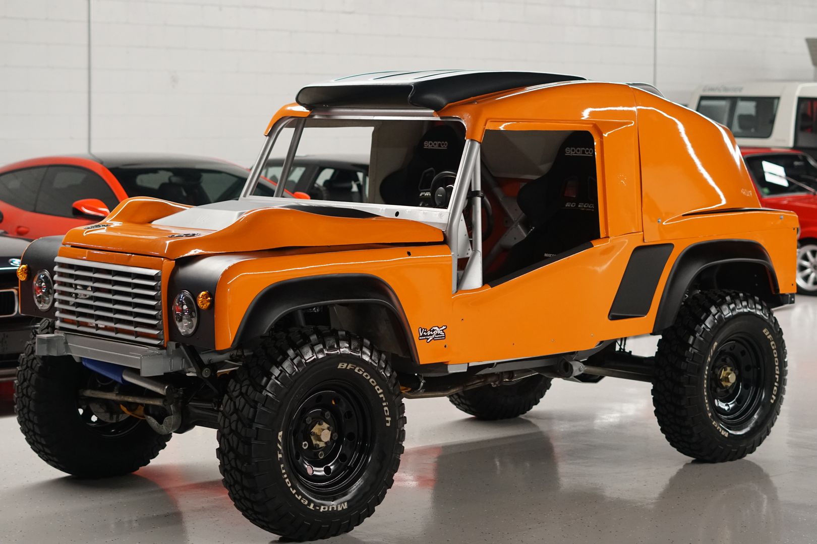 Sold: 2008 Land Rover Defender Bowler Tomcat