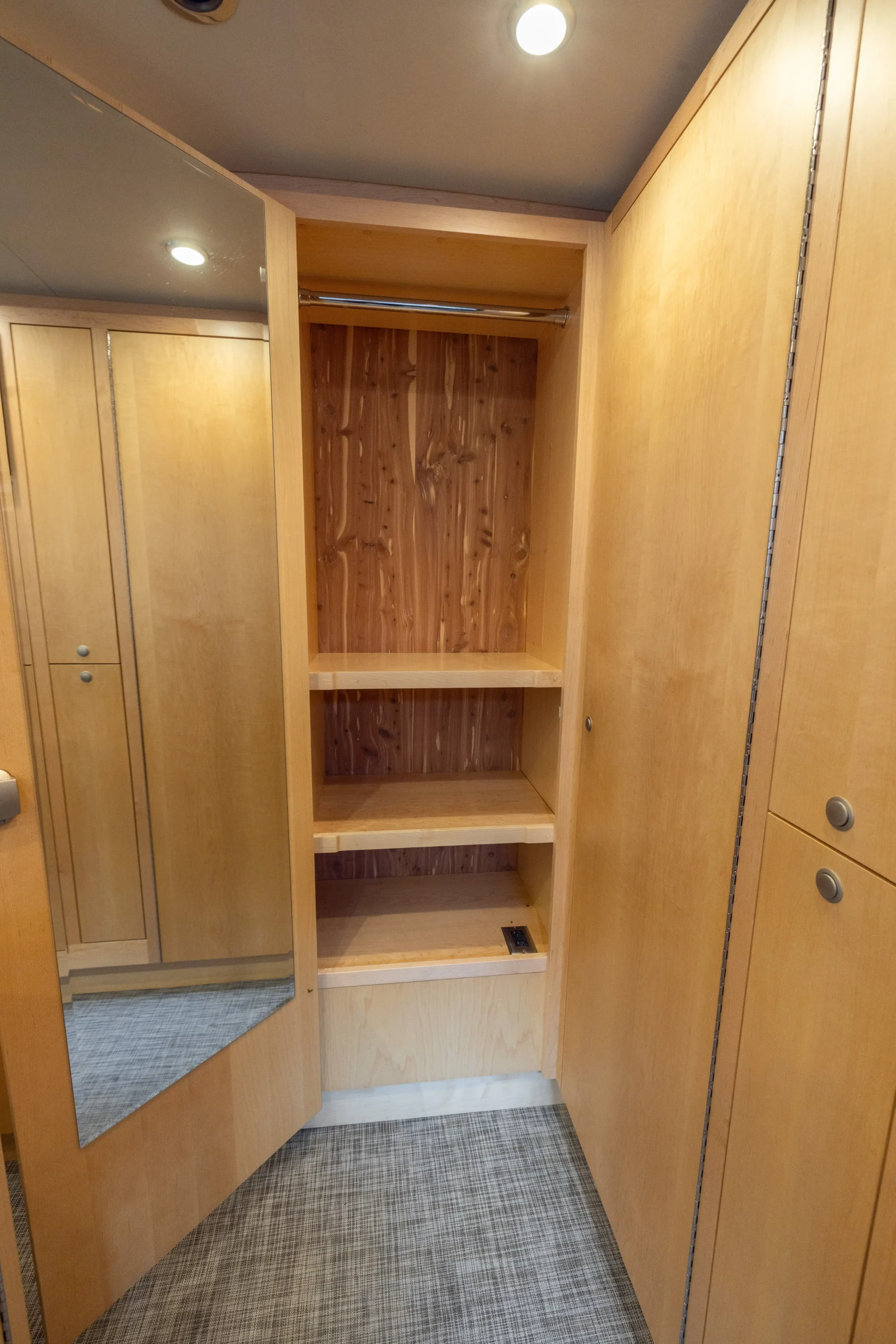 2016 EarthRoamer XV-LTS 157