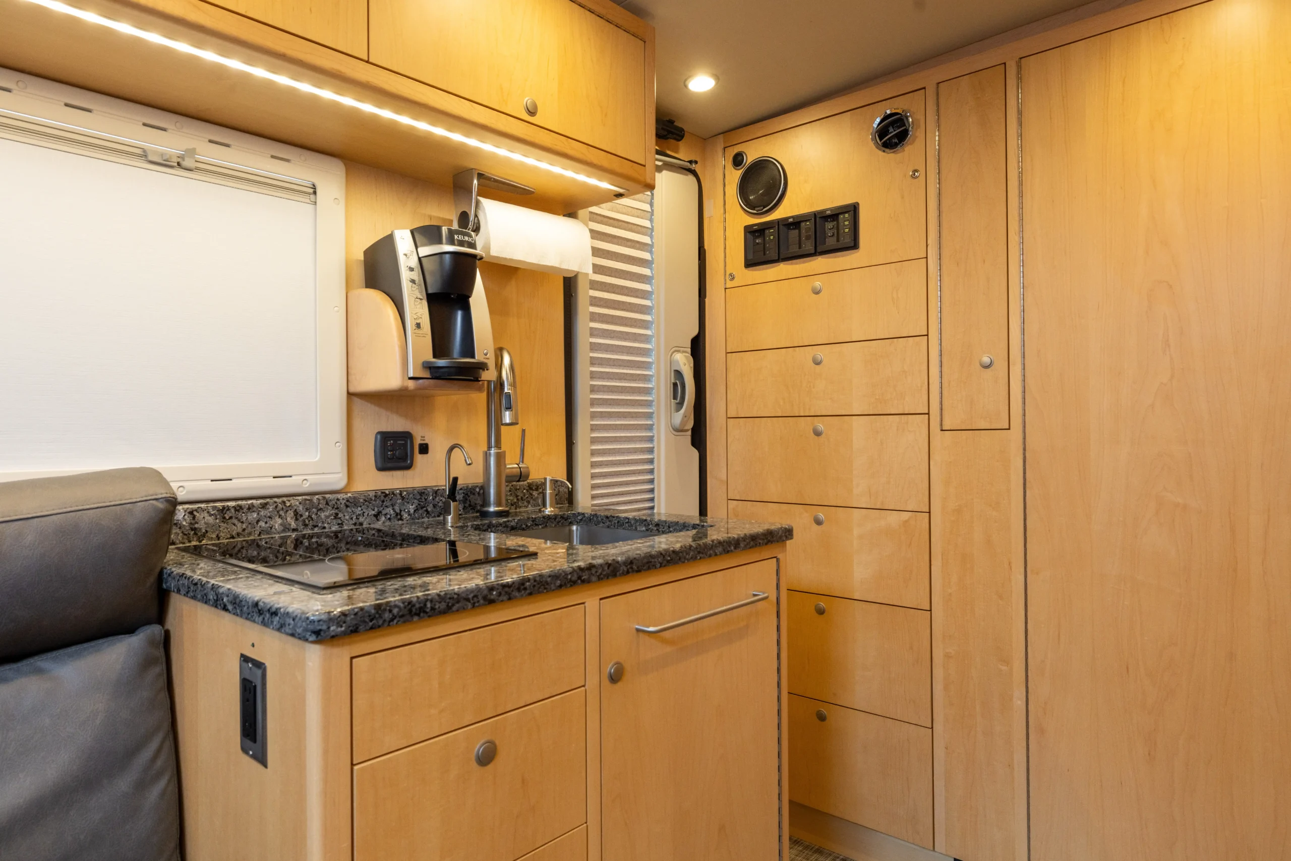 2016 EarthRoamer XV-LTS 157