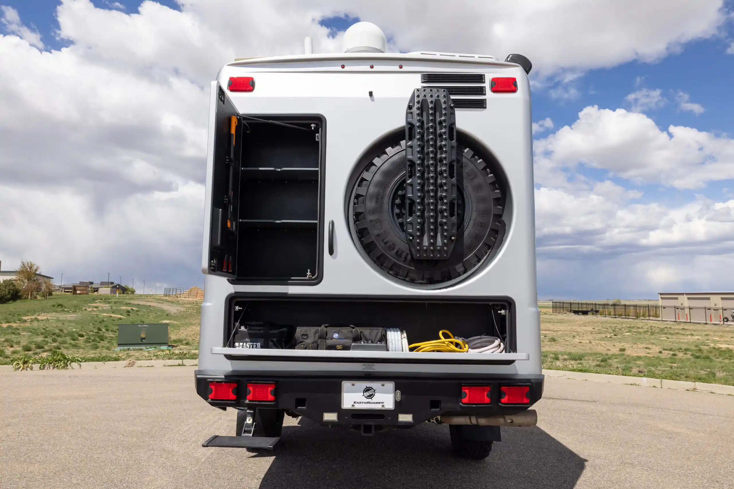 2016 EarthRoamer XV-LTS 157