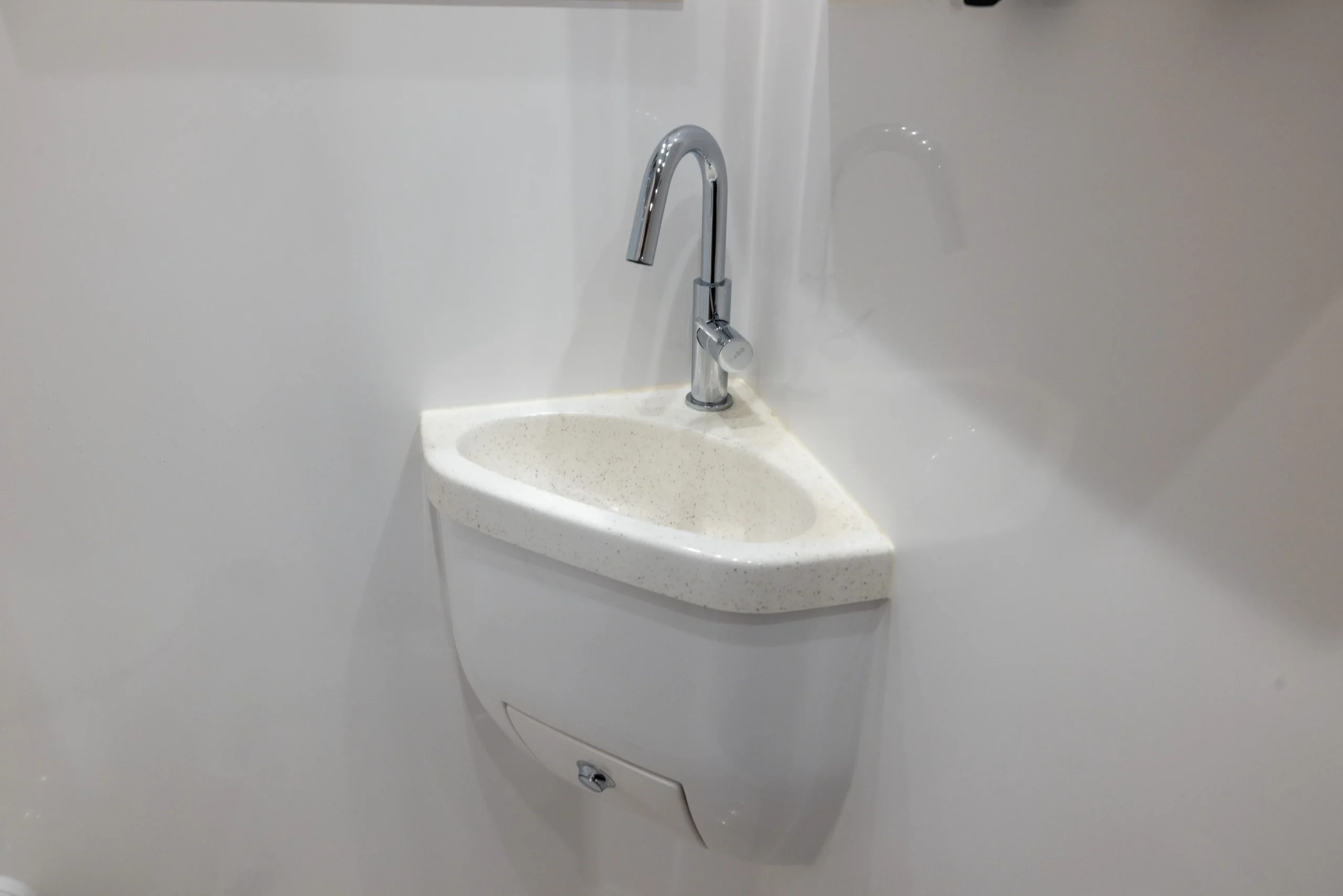 2016 EarthRoamer XV-LTS 157