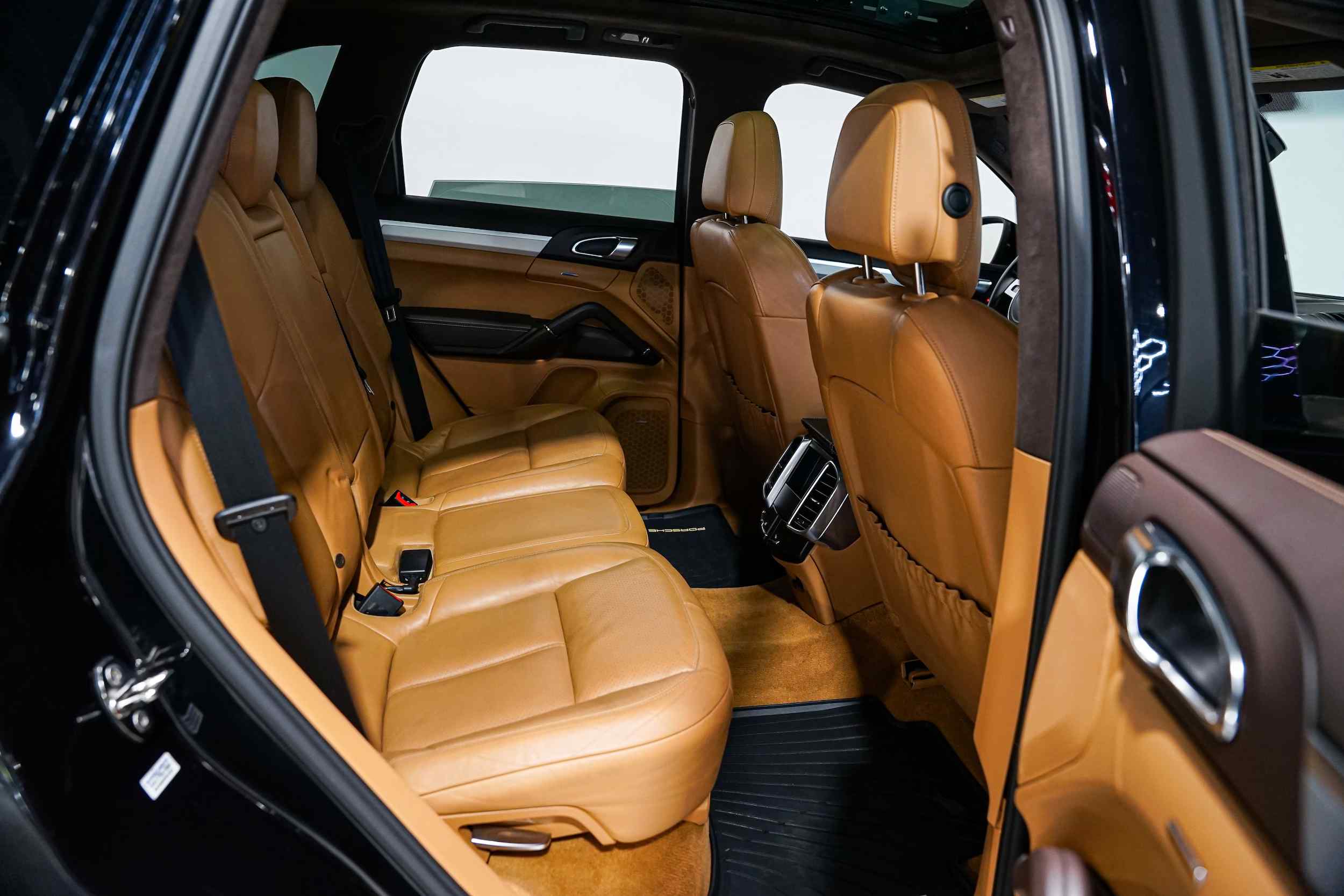 Modified 2012 Porsche Cayenne Turbo