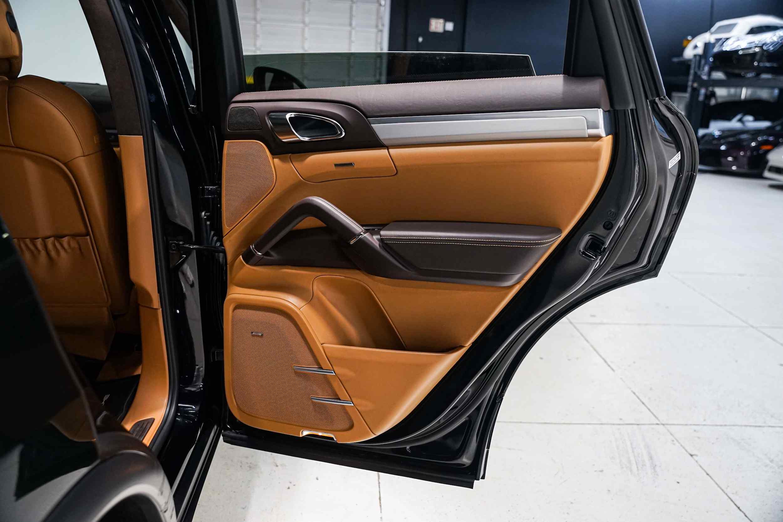 Modified 2012 Porsche Cayenne Turbo