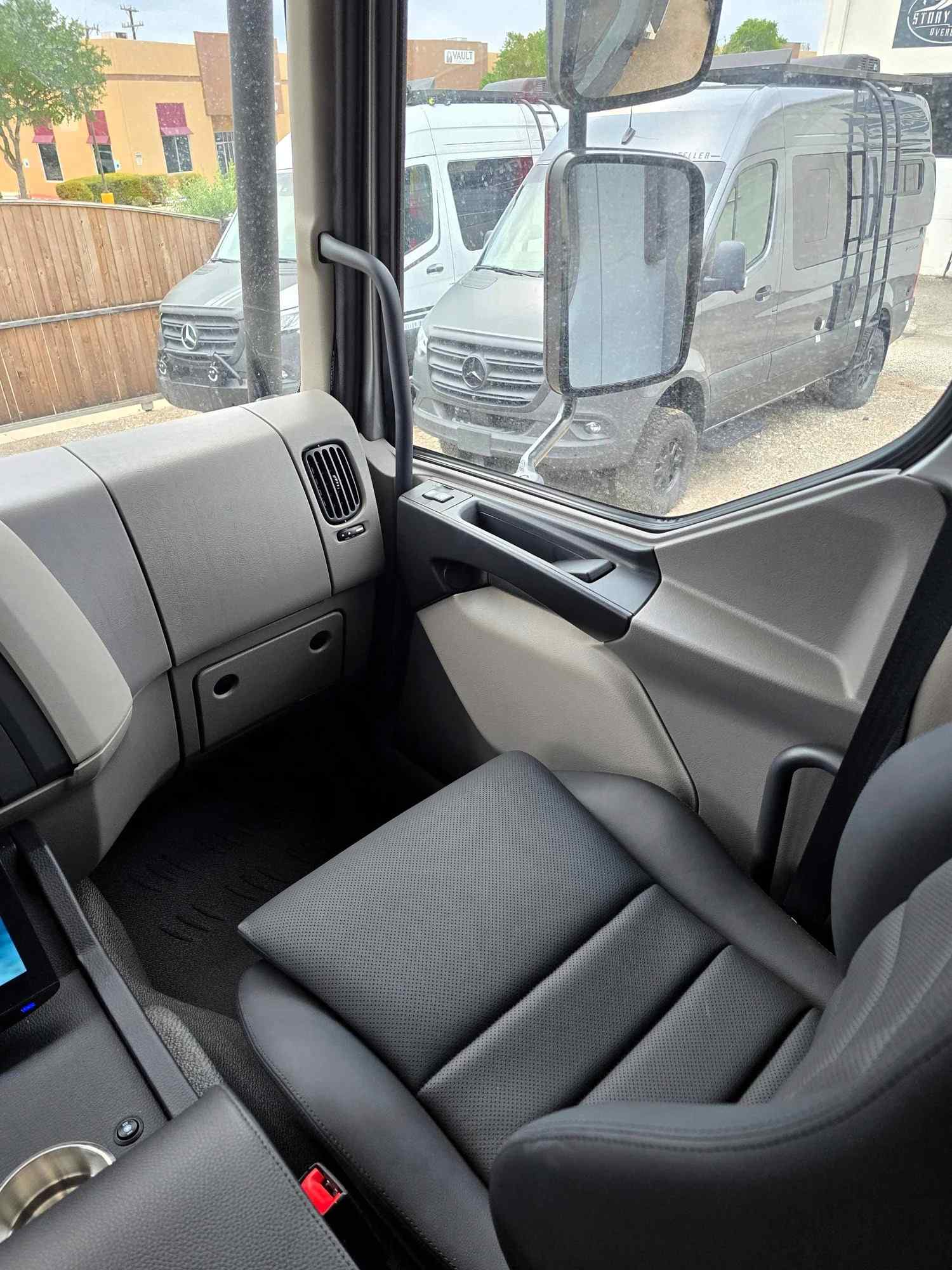 2025 Storyteller Overland GXV EPIC