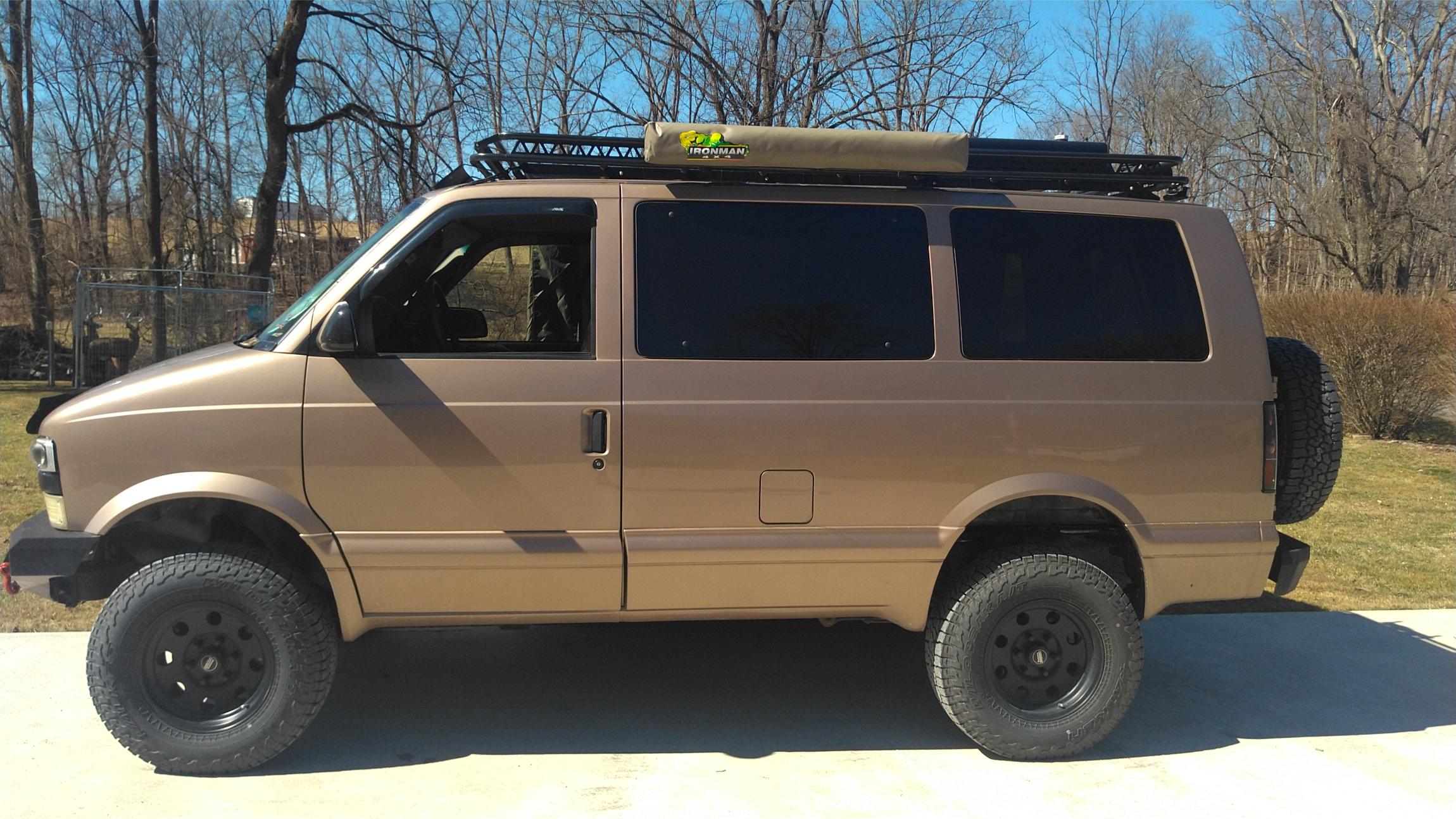 66k-Mile Modified 2003 Chevrolet Astro Van AWD - 5