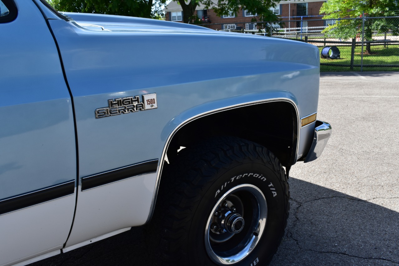 1987 GMC K10 High Sierra