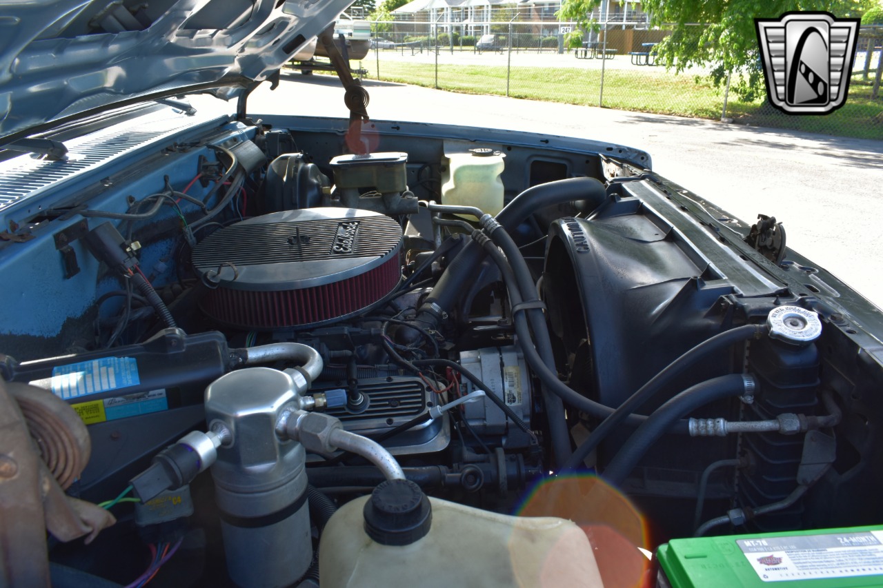 1987 GMC K10 High Sierra