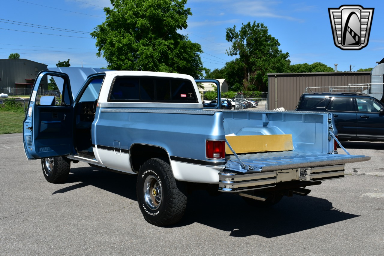 1987 GMC K10 High Sierra